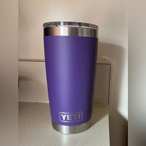 YETI 20oz Rambler Tumbler-Peak Purple